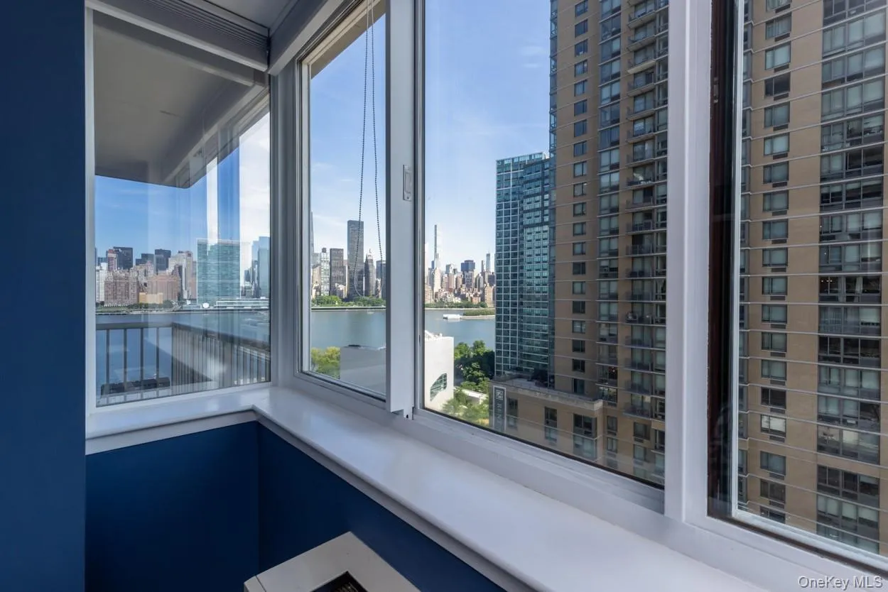 4-74 48th Avenue, New York, NY, 2 Bedrooms Bedrooms, 4 Rooms Rooms,1 BathroomBathrooms,Residential,For Rent,48th,0,KEY1017287 4-74 48th Avenue, New York, NY, 2 Bedrooms Bedrooms, 4 Rooms Rooms,1 BathroomBathrooms,Residential,For Rent,48th,0,KEY1017287