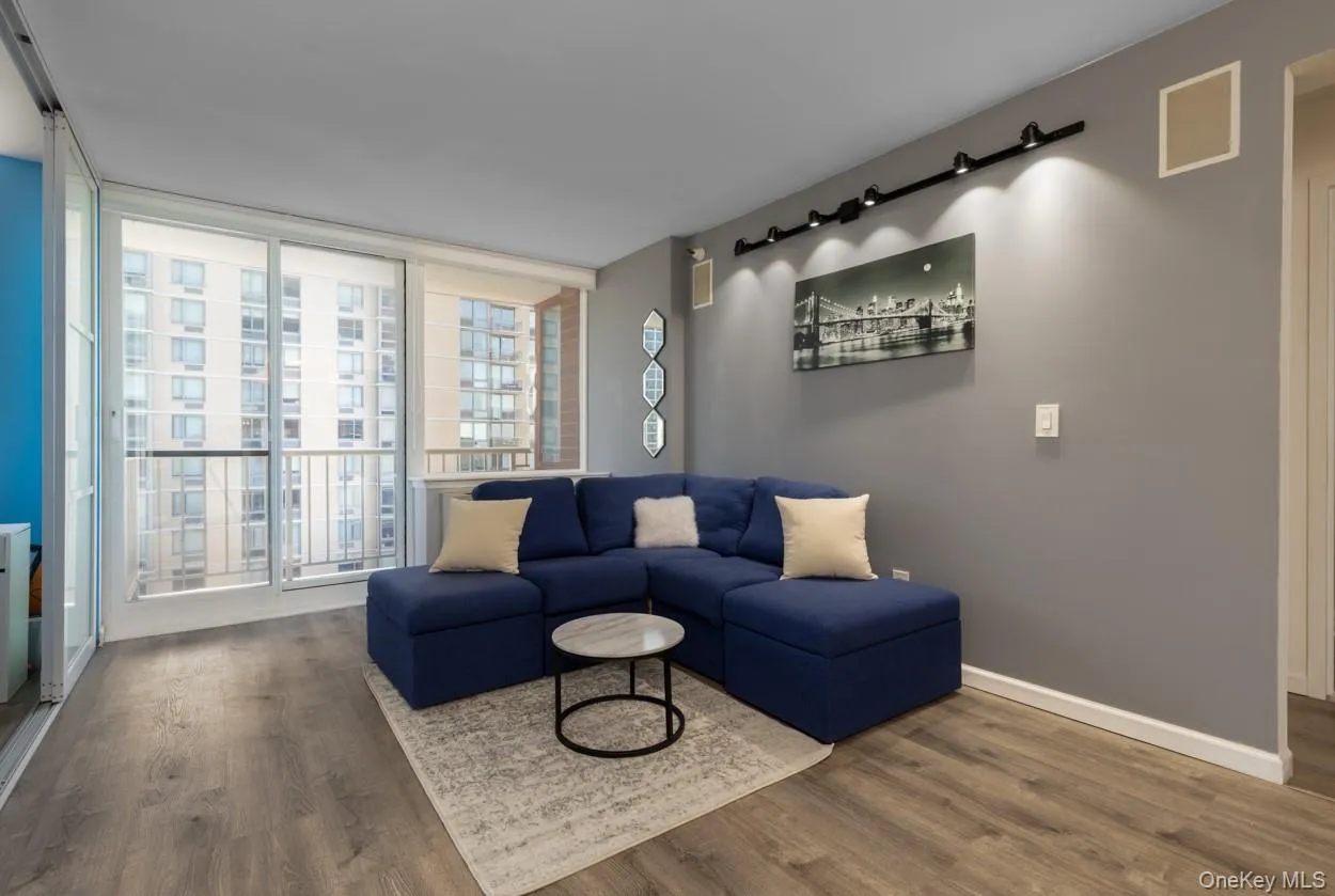 4-74 48th Avenue, New York, NY, 2 Bedrooms Bedrooms, 4 Rooms Rooms,1 BathroomBathrooms,Residential,For Rent,48th,0,KEY1017287 4-74 48th Avenue, New York, NY, 2 Bedrooms Bedrooms, 4 Rooms Rooms,1 BathroomBathrooms,Residential,For Rent,48th,0,KEY1017287