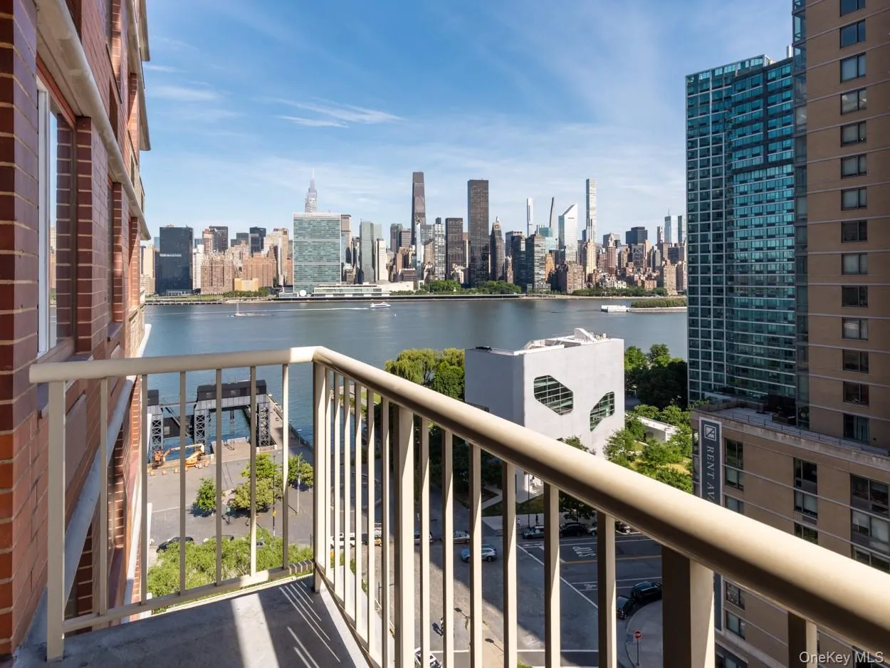 4-74 48th Avenue, New York, NY, 2 Bedrooms Bedrooms, 4 Rooms Rooms,1 BathroomBathrooms,Residential,For Rent,48th,0,KEY1017287 4-74 48th Avenue, New York, NY, 2 Bedrooms Bedrooms, 4 Rooms Rooms,1 BathroomBathrooms,Residential,For Rent,48th,0,KEY1017287