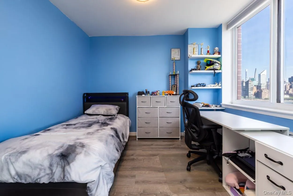 4-74 48th Avenue, New York, NY, 2 Bedrooms Bedrooms, 4 Rooms Rooms,1 BathroomBathrooms,Residential,For Rent,48th,0,KEY1017287 4-74 48th Avenue, New York, NY, 2 Bedrooms Bedrooms, 4 Rooms Rooms,1 BathroomBathrooms,Residential,For Rent,48th,0,KEY1017287
