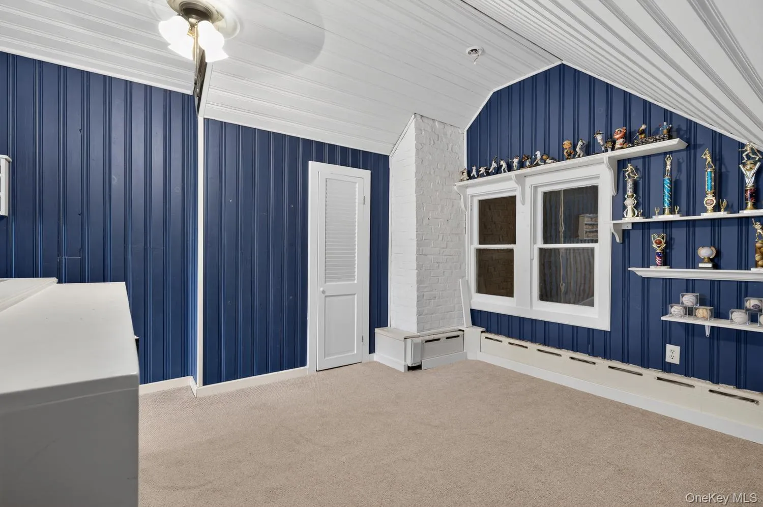 Continuation of large Bedroom. Continuation of large Bedroom.