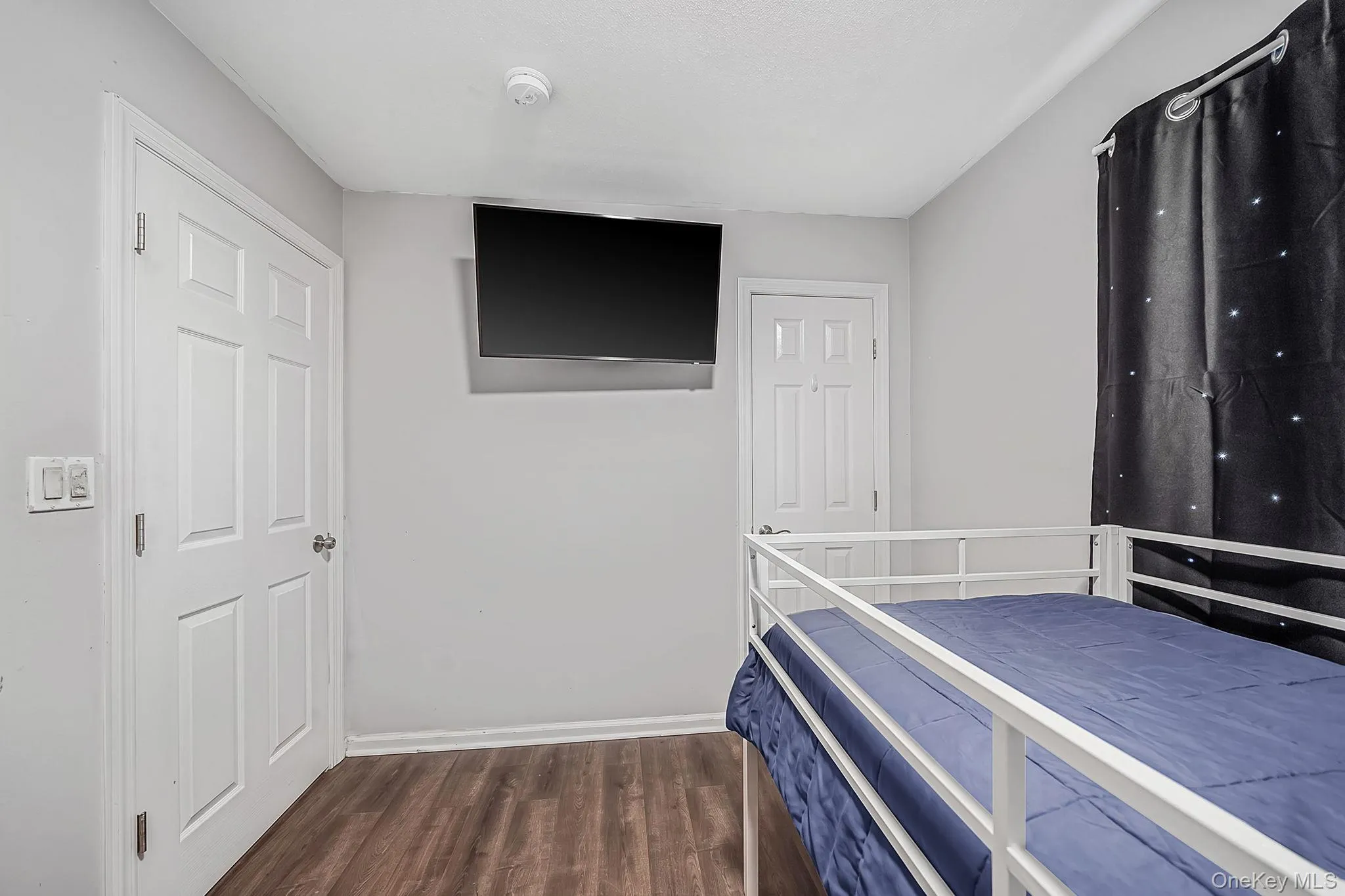 2 Amarr Drive, Brookhaven, NY, 4 Bedrooms Bedrooms, 8 Rooms Rooms,2 BathroomsBathrooms,Residential,For Rent,Amarr,0,KEY1017292 2 Amarr Drive, Brookhaven, NY, 4 Bedrooms Bedrooms, 8 Rooms Rooms,2 BathroomsBathrooms,Residential,For Rent,Amarr,0,KEY1017292