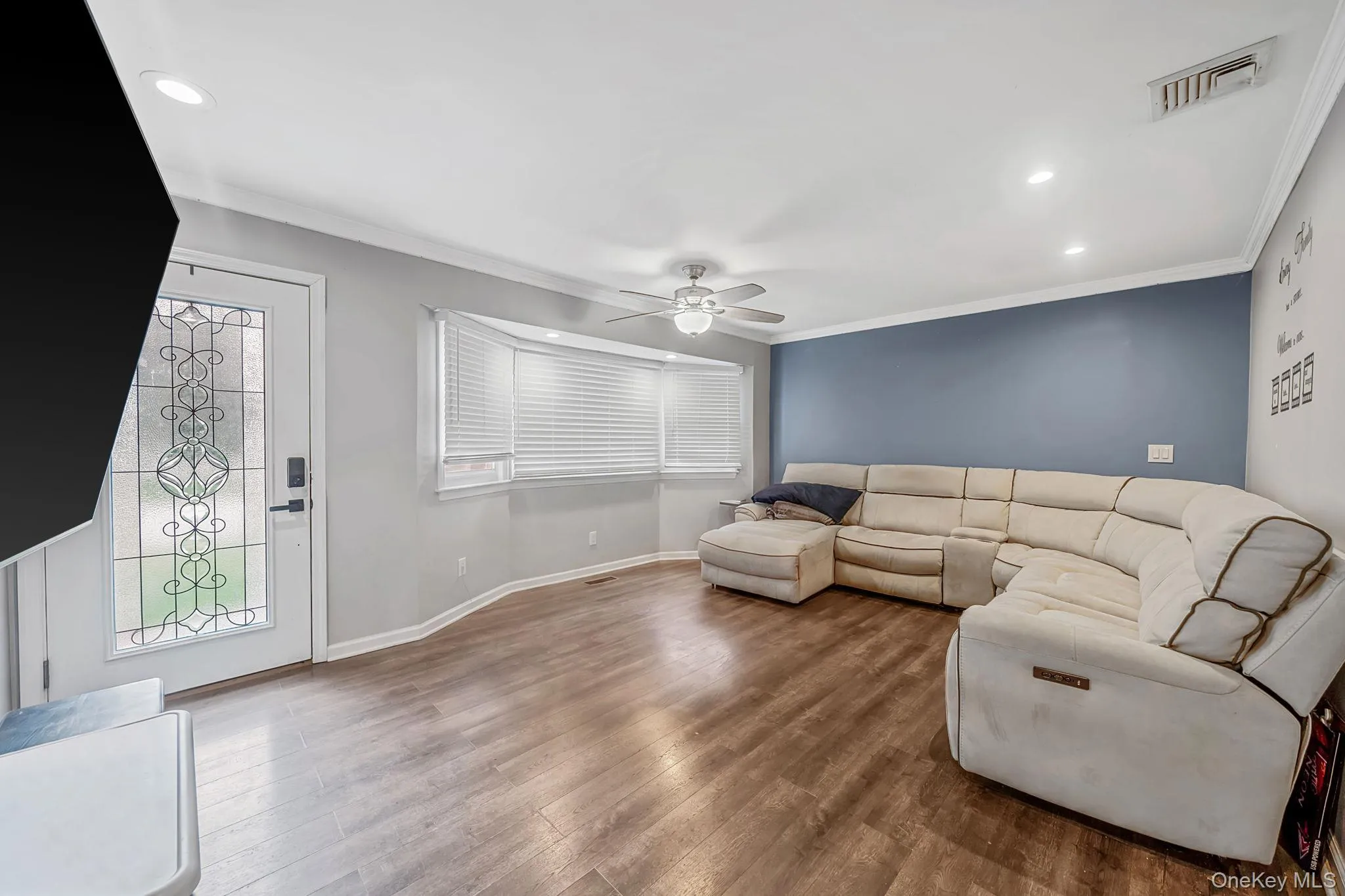 2 Amarr Drive, Brookhaven, NY, 4 Bedrooms Bedrooms, 8 Rooms Rooms,2 BathroomsBathrooms,Residential,For Rent,Amarr,0,KEY1017292 2 Amarr Drive, Brookhaven, NY, 4 Bedrooms Bedrooms, 8 Rooms Rooms,2 BathroomsBathrooms,Residential,For Rent,Amarr,0,KEY1017292