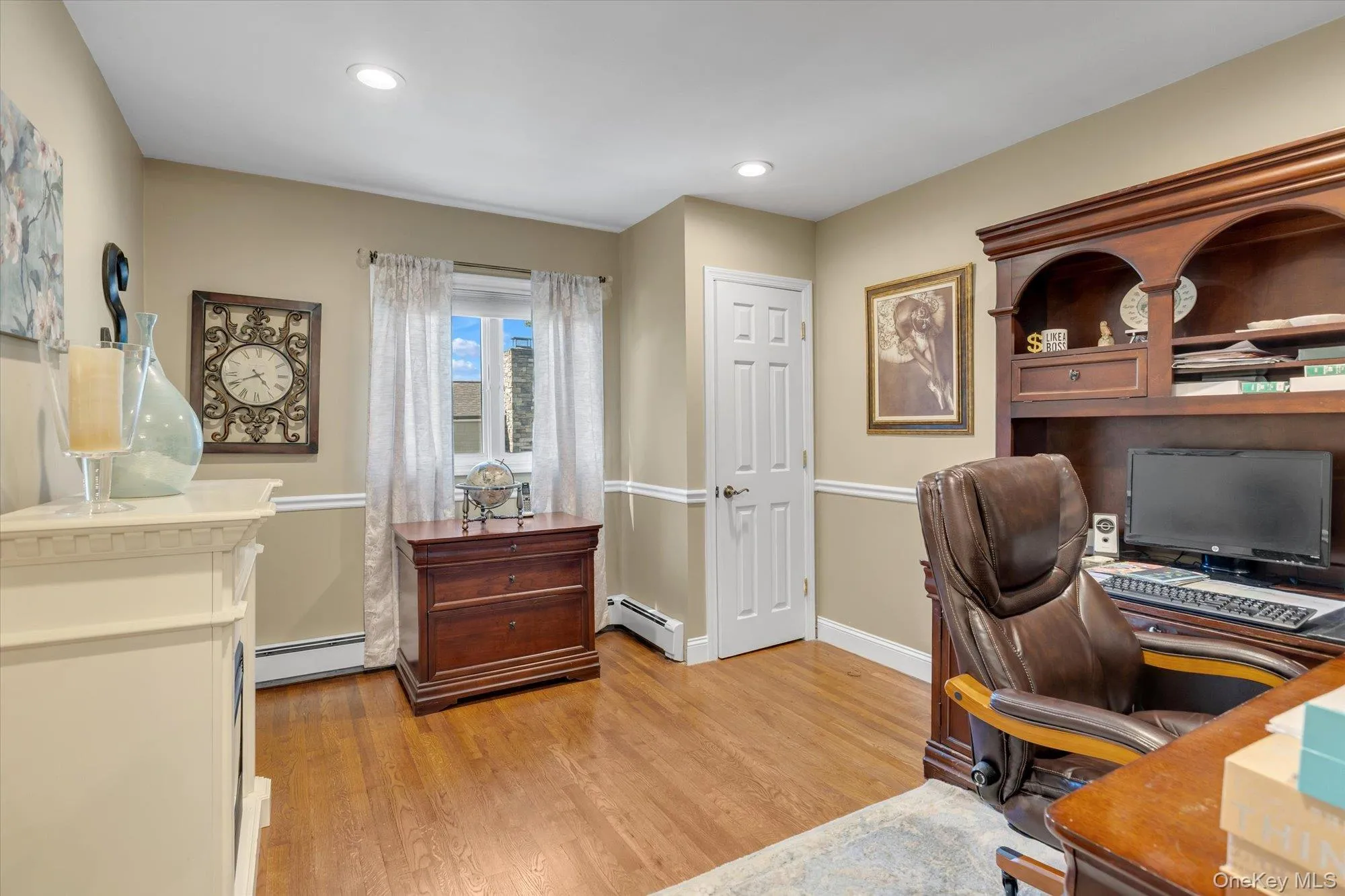 22 Villa Lane, Smithtown, NY, 4 Bedrooms Bedrooms, 8 Rooms Rooms,2 BathroomsBathrooms,Residential,For Rent,Villa,0,KEY1017293 22 Villa Lane, Smithtown, NY, 4 Bedrooms Bedrooms, 8 Rooms Rooms,2 BathroomsBathrooms,Residential,For Rent,Villa,0,KEY1017293