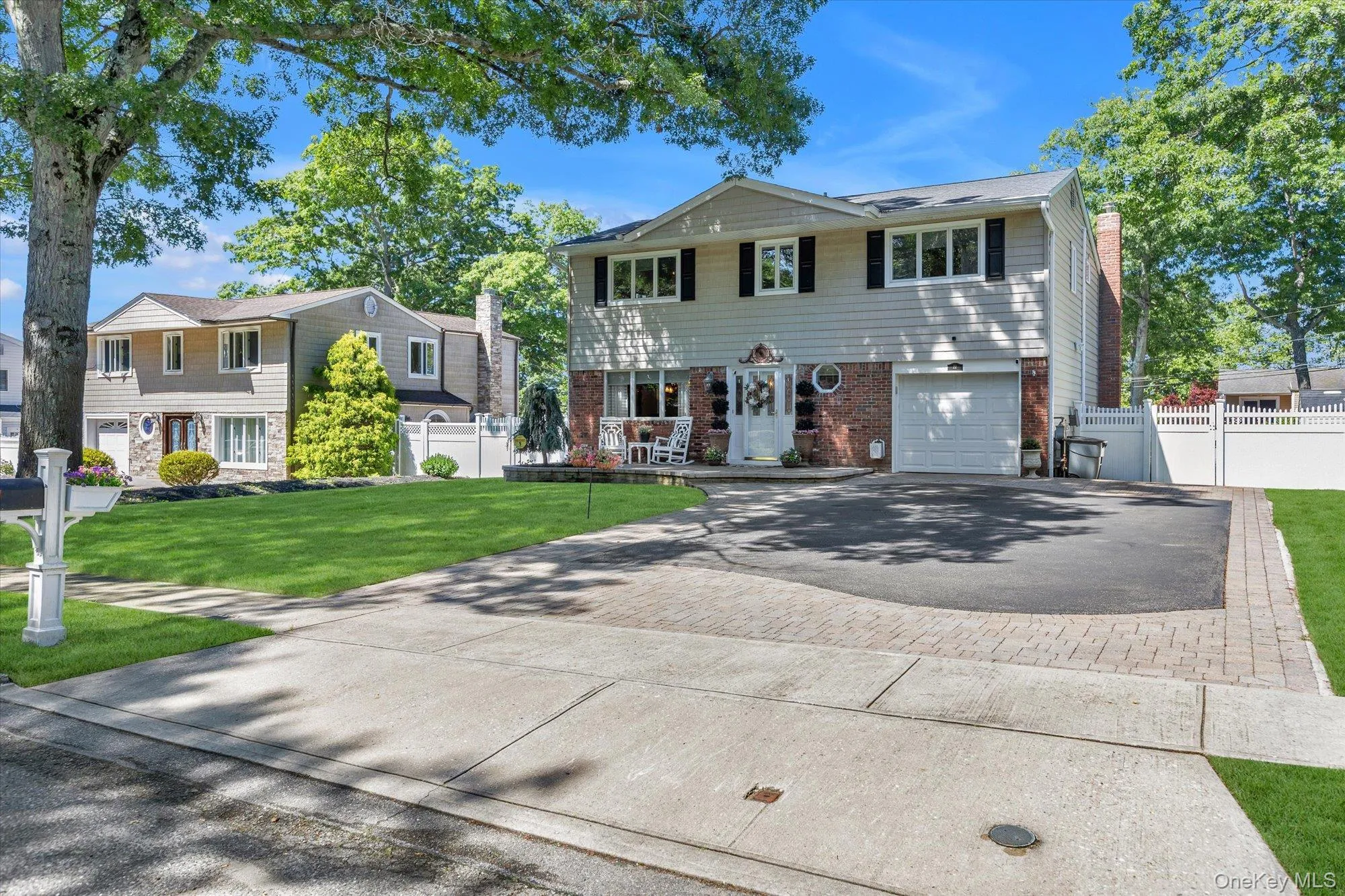 22 Villa Lane, Smithtown, NY, 4 Bedrooms Bedrooms, 8 Rooms Rooms,2 BathroomsBathrooms,Residential,For Rent,Villa,0,KEY1017293 22 Villa Lane, Smithtown, NY, 4 Bedrooms Bedrooms, 8 Rooms Rooms,2 BathroomsBathrooms,Residential,For Rent,Villa,0,KEY1017293