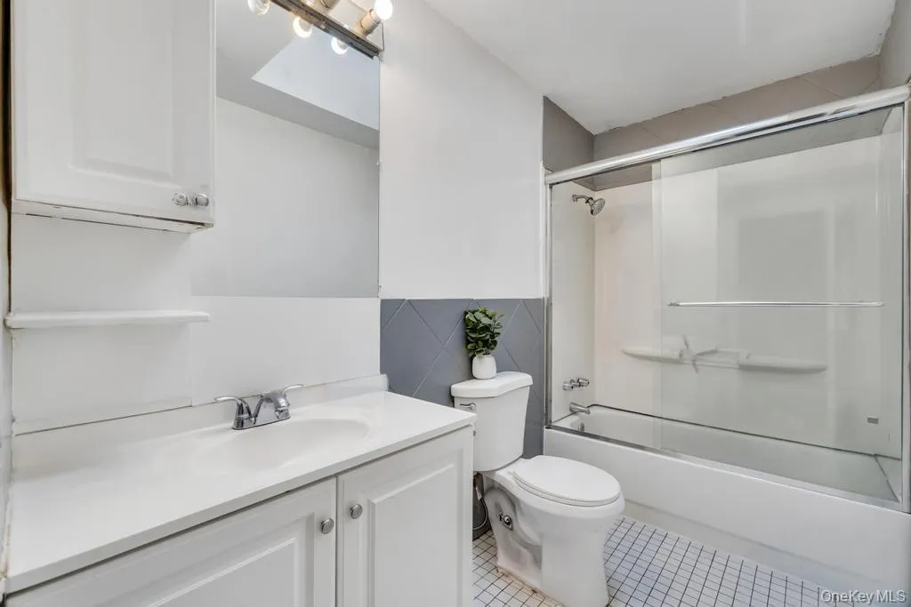 90 Pinewood Drive, Brookhaven, NY, 3 Bedrooms Bedrooms, 6 Rooms Rooms,1 BathroomBathrooms,Residential,For Rent,Pinewood,0,1017294 90 Pinewood Drive, Brookhaven, NY, 3 Bedrooms Bedrooms, 6 Rooms Rooms,1 BathroomBathrooms,Residential,For Rent,Pinewood,0,1017294