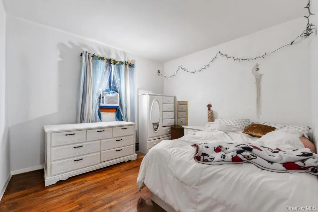 90 Pinewood Drive, Brookhaven, NY, 3 Bedrooms Bedrooms, 6 Rooms Rooms,1 BathroomBathrooms,Residential,For Rent,Pinewood,0,1017294 90 Pinewood Drive, Brookhaven, NY, 3 Bedrooms Bedrooms, 6 Rooms Rooms,1 BathroomBathrooms,Residential,For Rent,Pinewood,0,1017294