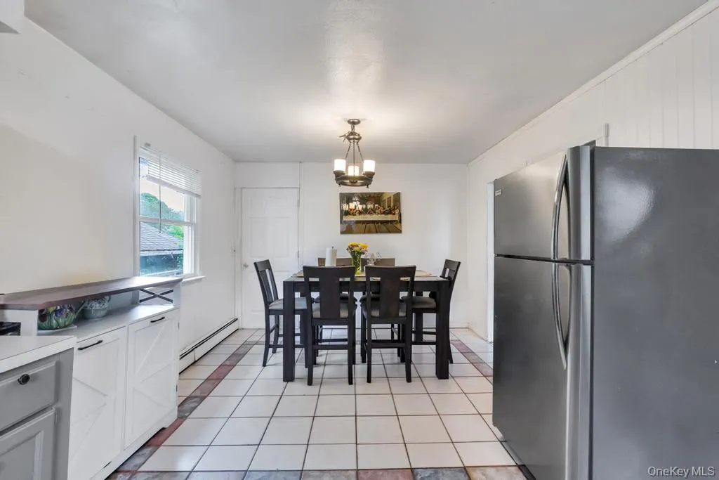 90 Pinewood Drive, Brookhaven, NY, 3 Bedrooms Bedrooms, 6 Rooms Rooms,1 BathroomBathrooms,Residential,For Rent,Pinewood,0,1017294 90 Pinewood Drive, Brookhaven, NY, 3 Bedrooms Bedrooms, 6 Rooms Rooms,1 BathroomBathrooms,Residential,For Rent,Pinewood,0,1017294