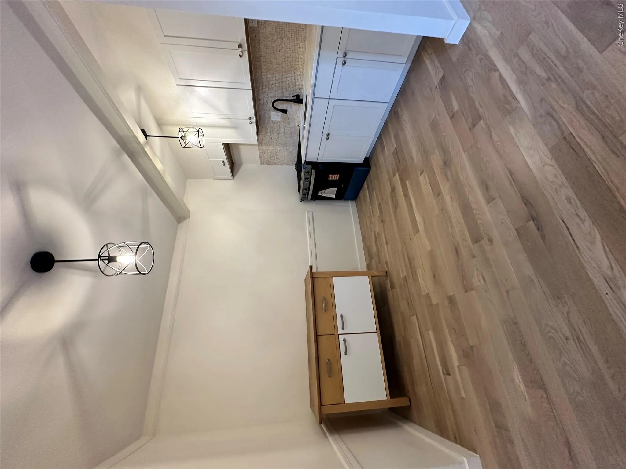 88-12 Elmhurst Avenue, New York, NY, 1 Bedroom Bedrooms, 4 Rooms Rooms,1 BathroomBathrooms,Residential,For Rent,Elmhurst,0,1017301 88-12 Elmhurst Avenue, New York, NY, 1 Bedroom Bedrooms, 4 Rooms Rooms,1 BathroomBathrooms,Residential,For Rent,Elmhurst,0,1017301