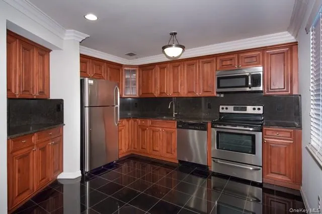 13 Sylvan Lane, Brookhaven, NY, 1 Bedroom Bedrooms, 4 Rooms Rooms,1 BathroomBathrooms,Residential Lease,For Rent,Sylvan,0,1017302 13 Sylvan Lane, Brookhaven, NY, 1 Bedroom Bedrooms, 4 Rooms Rooms,1 BathroomBathrooms,Residential Lease,For Rent,Sylvan,0,1017302