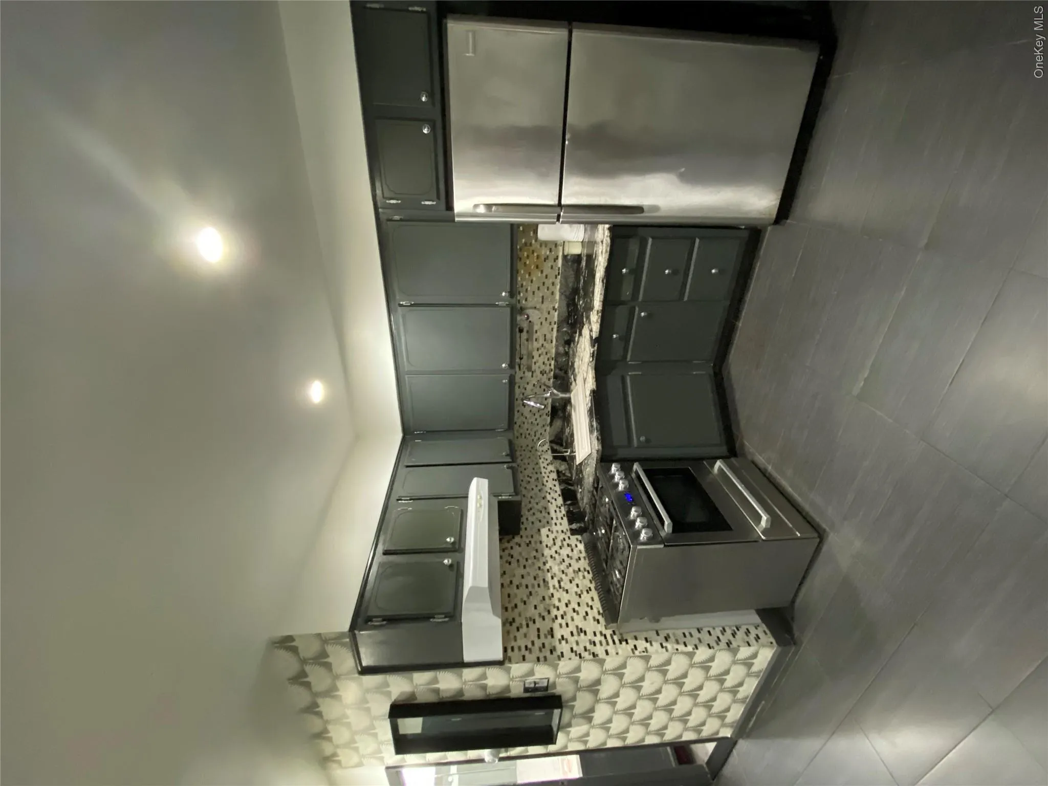 32-28 42nd Street, New York, NY, 1 Bedroom Bedrooms, 3 Rooms Rooms,1 BathroomBathrooms,Residential Lease,For Rent,42nd,0,1017306 32-28 42nd Street, New York, NY, 1 Bedroom Bedrooms, 3 Rooms Rooms,1 BathroomBathrooms,Residential Lease,For Rent,42nd,0,1017306