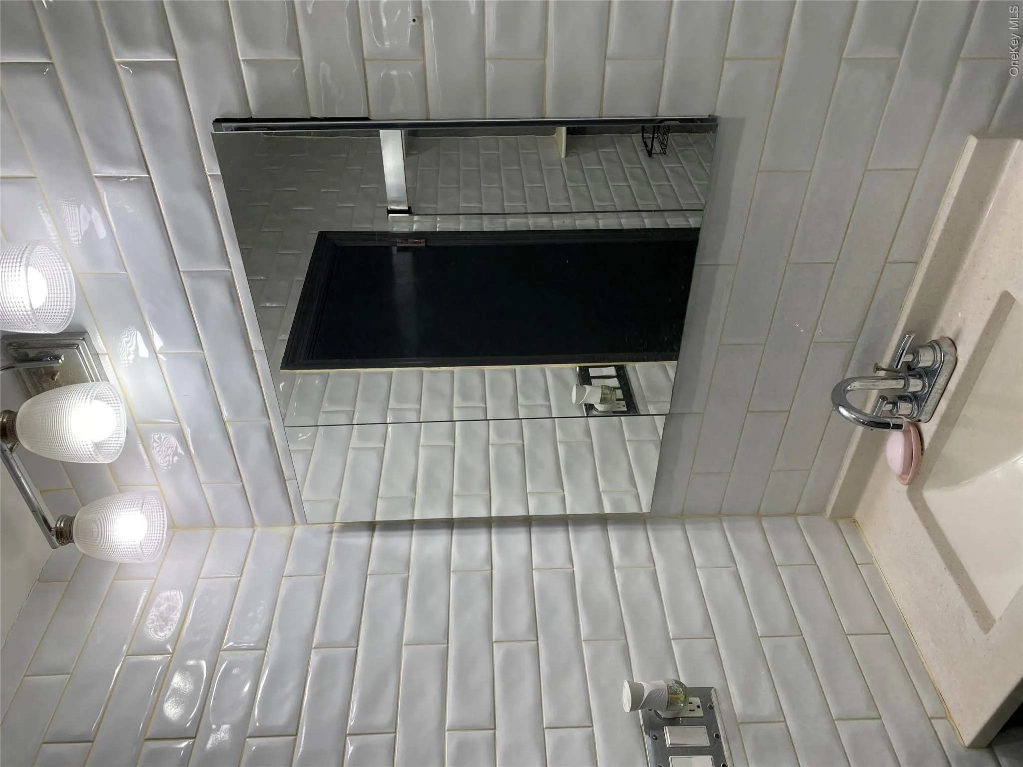 32-28 42nd Street, New York, NY, 1 Bedroom Bedrooms, 3 Rooms Rooms,1 BathroomBathrooms,Residential Lease,For Rent,42nd,0,1017306 32-28 42nd Street, New York, NY, 1 Bedroom Bedrooms, 3 Rooms Rooms,1 BathroomBathrooms,Residential Lease,For Rent,42nd,0,1017306