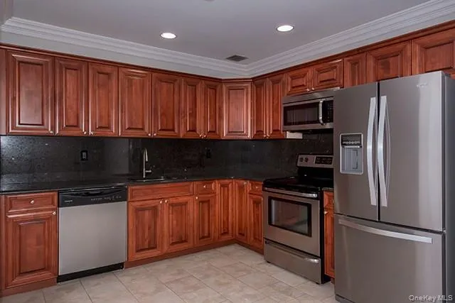 13 Sylvan Lane, Brookhaven, NY, 1 Bedroom Bedrooms, 4 Rooms Rooms,1 BathroomBathrooms,Residential Lease,For Rent,Sylvan,0,1017312 13 Sylvan Lane, Brookhaven, NY, 1 Bedroom Bedrooms, 4 Rooms Rooms,1 BathroomBathrooms,Residential Lease,For Rent,Sylvan,0,1017312