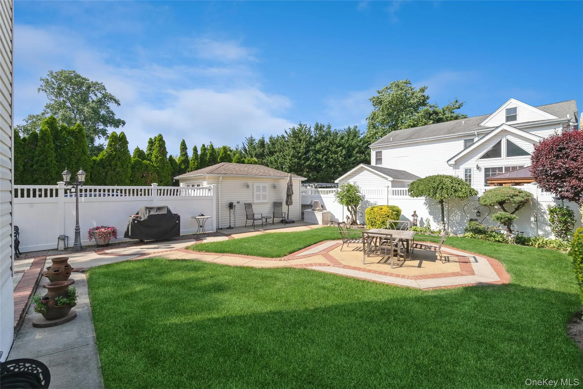 16 Devon Street, Hempstead, NY, 3 Bedrooms Bedrooms, 6 Rooms Rooms,1 BathroomBathrooms,Residential,For Rent,Devon,0,1017315 16 Devon Street, Hempstead, NY, 3 Bedrooms Bedrooms, 6 Rooms Rooms,1 BathroomBathrooms,Residential,For Rent,Devon,0,1017315