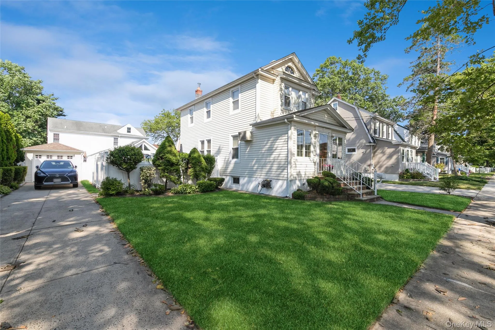 16 Devon Street, Hempstead, NY, 3 Bedrooms Bedrooms, 6 Rooms Rooms,1 BathroomBathrooms,Residential,For Rent,Devon,0,1017315 16 Devon Street, Hempstead, NY, 3 Bedrooms Bedrooms, 6 Rooms Rooms,1 BathroomBathrooms,Residential,For Rent,Devon,0,1017315