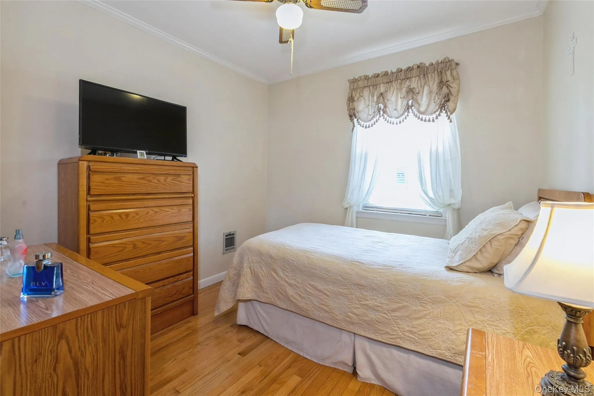 16 Devon Street, Hempstead, NY, 3 Bedrooms Bedrooms, 6 Rooms Rooms,1 BathroomBathrooms,Residential,For Rent,Devon,0,1017315 16 Devon Street, Hempstead, NY, 3 Bedrooms Bedrooms, 6 Rooms Rooms,1 BathroomBathrooms,Residential,For Rent,Devon,0,1017315