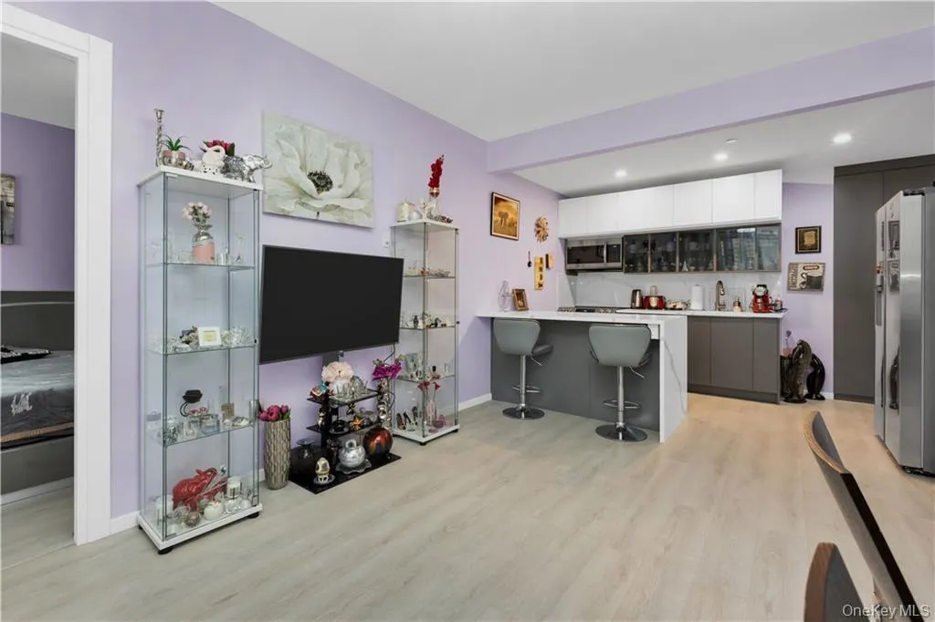 15 End Avenue, New York, NY, 2 Bedrooms Bedrooms, 4 Rooms Rooms,2 BathroomsBathrooms,Residential,For Rent,End,0,1017326 15 End Avenue, New York, NY, 2 Bedrooms Bedrooms, 4 Rooms Rooms,2 BathroomsBathrooms,Residential,For Rent,End,0,1017326