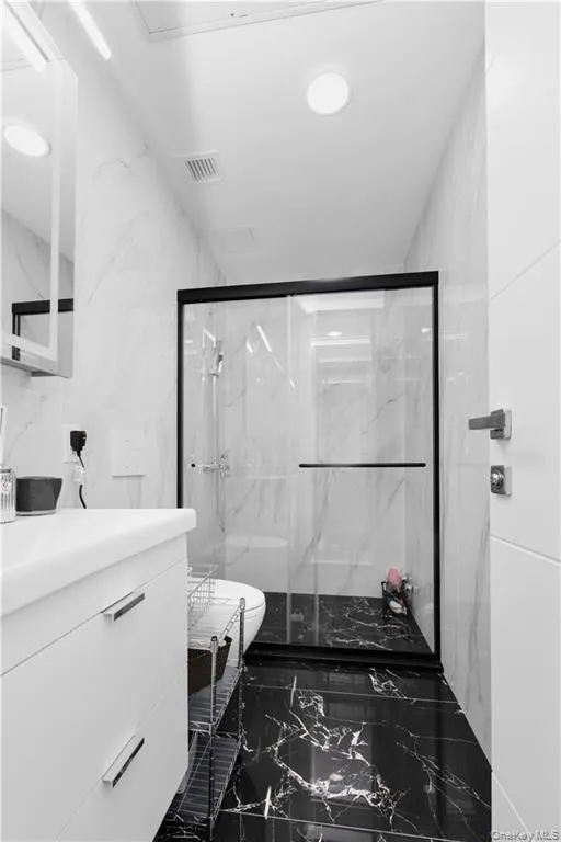 15 End Avenue, New York, NY, 2 Bedrooms Bedrooms, 4 Rooms Rooms,2 BathroomsBathrooms,Residential,For Rent,End,0,1017326 15 End Avenue, New York, NY, 2 Bedrooms Bedrooms, 4 Rooms Rooms,2 BathroomsBathrooms,Residential,For Rent,End,0,1017326
