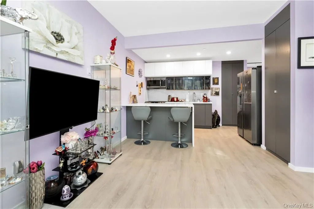 15 End Avenue, New York, NY, 2 Bedrooms Bedrooms, 4 Rooms Rooms,2 BathroomsBathrooms,Residential,For Rent,End,0,1017326 15 End Avenue, New York, NY, 2 Bedrooms Bedrooms, 4 Rooms Rooms,2 BathroomsBathrooms,Residential,For Rent,End,0,1017326