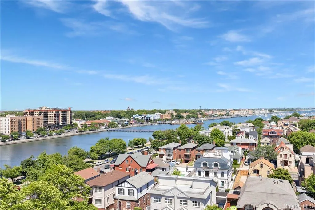 15 End Avenue, New York, NY, 2 Bedrooms Bedrooms, 4 Rooms Rooms,2 BathroomsBathrooms,Residential,For Rent,End,0,1017326 15 End Avenue, New York, NY, 2 Bedrooms Bedrooms, 4 Rooms Rooms,2 BathroomsBathrooms,Residential,For Rent,End,0,1017326