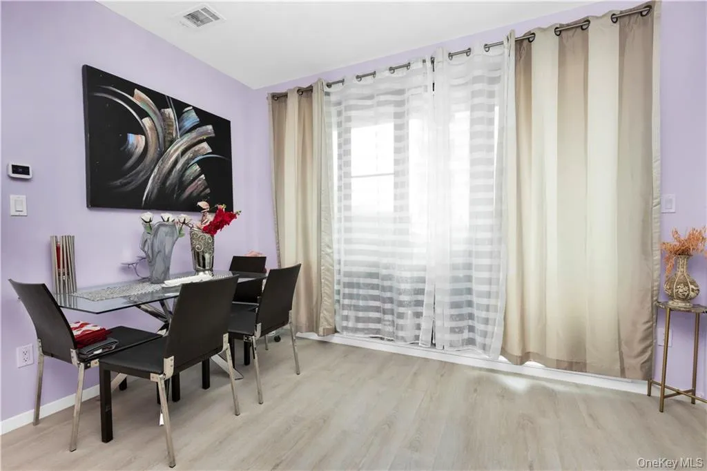 15 End Avenue, New York, NY, 2 Bedrooms Bedrooms, 4 Rooms Rooms,2 BathroomsBathrooms,Residential,For Rent,End,0,1017326 15 End Avenue, New York, NY, 2 Bedrooms Bedrooms, 4 Rooms Rooms,2 BathroomsBathrooms,Residential,For Rent,End,0,1017326
