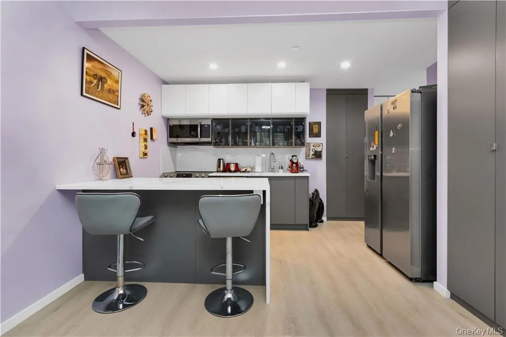 15 End Avenue, New York, NY, 2 Bedrooms Bedrooms, 4 Rooms Rooms,2 BathroomsBathrooms,Residential,For Rent,End,0,1017326 15 End Avenue, New York, NY, 2 Bedrooms Bedrooms, 4 Rooms Rooms,2 BathroomsBathrooms,Residential,For Rent,End,0,1017326