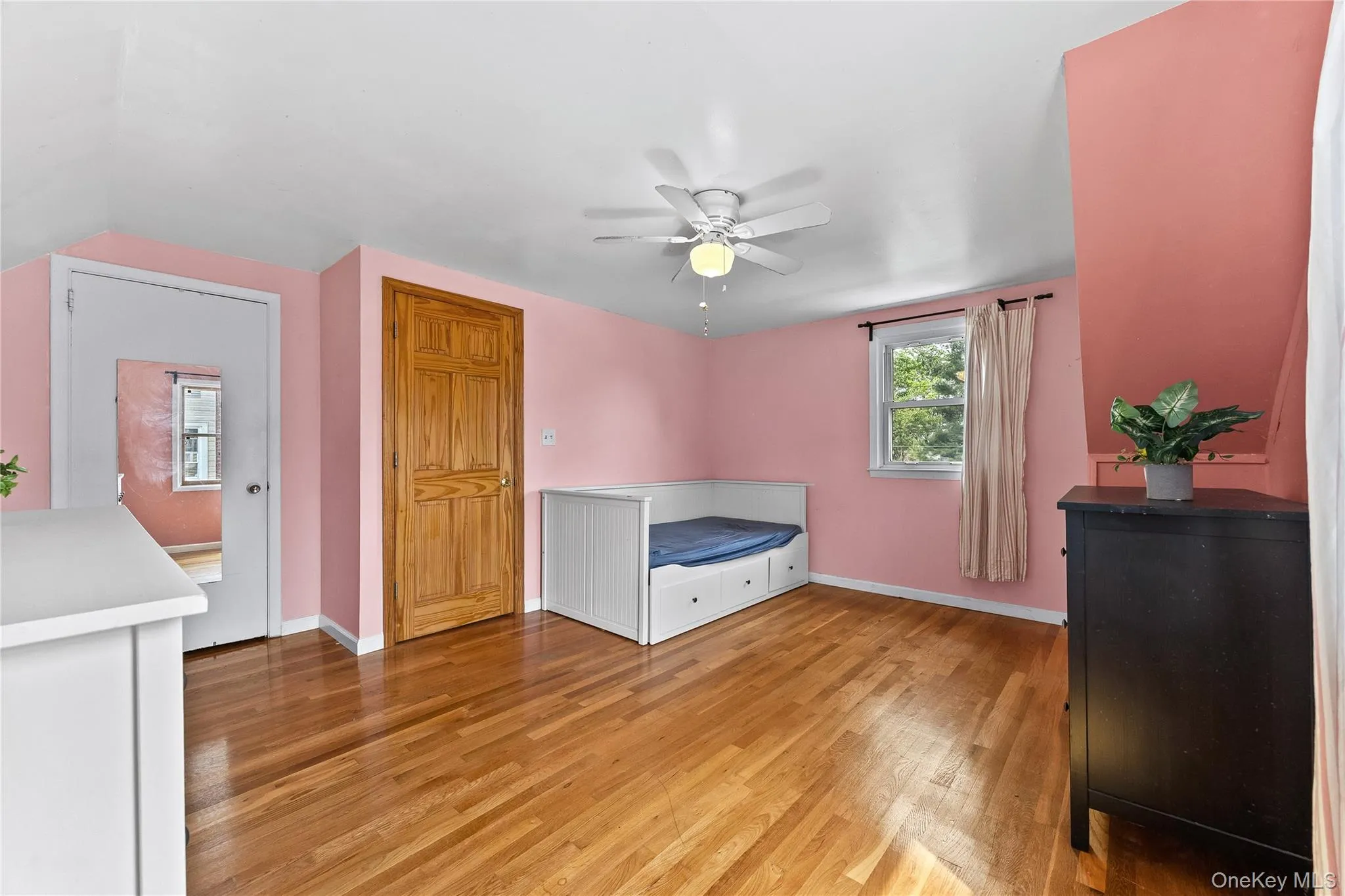 110 Briarcliff Road, North Hempstead, NY, 4 Bedrooms Bedrooms, 9 Rooms Rooms,2 BathroomsBathrooms,Residential,For Rent,Briarcliff,0,KEY1017330 110 Briarcliff Road, North Hempstead, NY, 4 Bedrooms Bedrooms, 9 Rooms Rooms,2 BathroomsBathrooms,Residential,For Rent,Briarcliff,0,KEY1017330