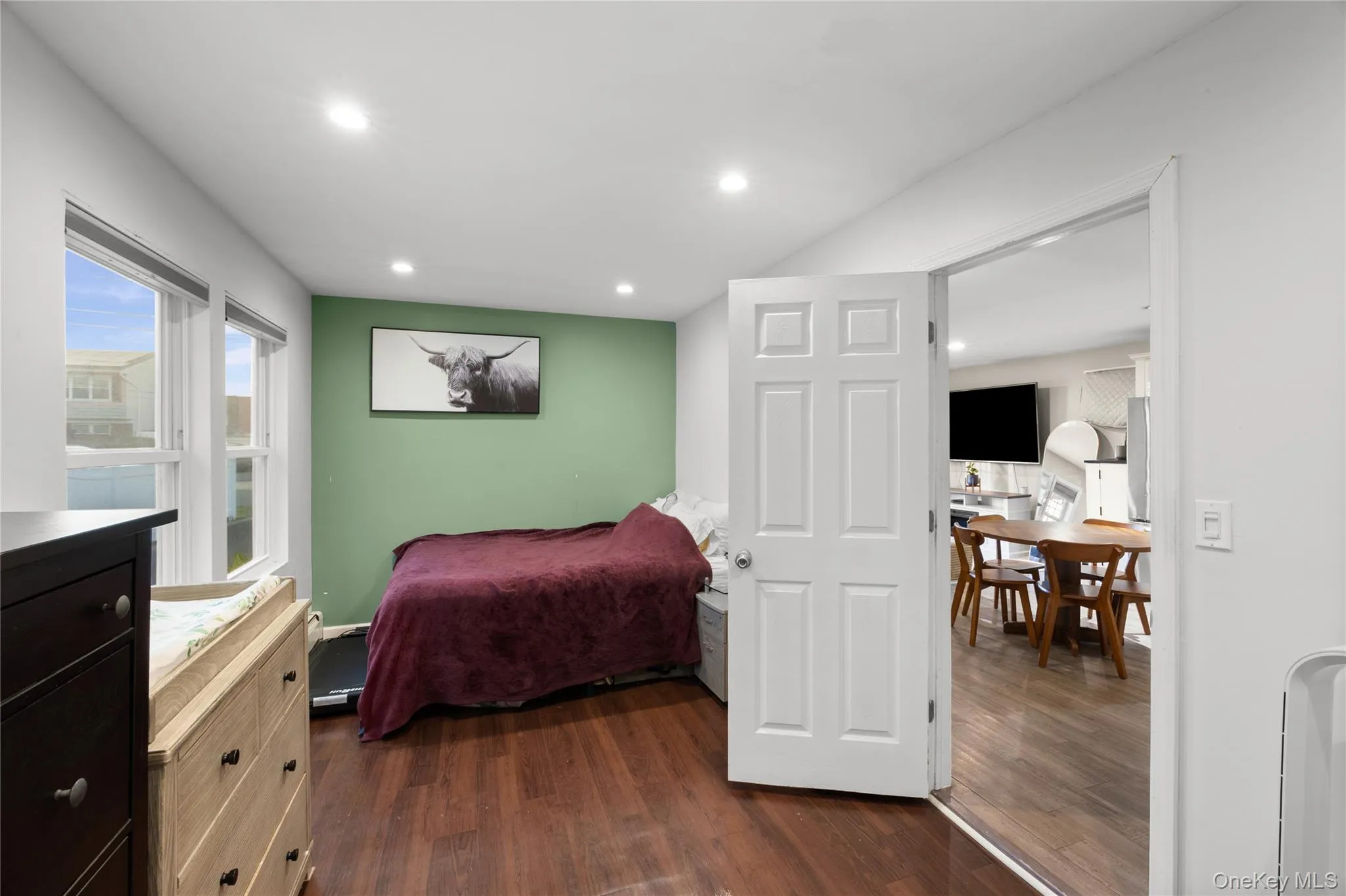 30 Elm Street, Oyster Bay, NY, 3 Bedrooms Bedrooms, 5 Rooms Rooms,1 BathroomBathrooms,Residential,For Rent,Elm,0,1017331 30 Elm Street, Oyster Bay, NY, 3 Bedrooms Bedrooms, 5 Rooms Rooms,1 BathroomBathrooms,Residential,For Rent,Elm,0,1017331