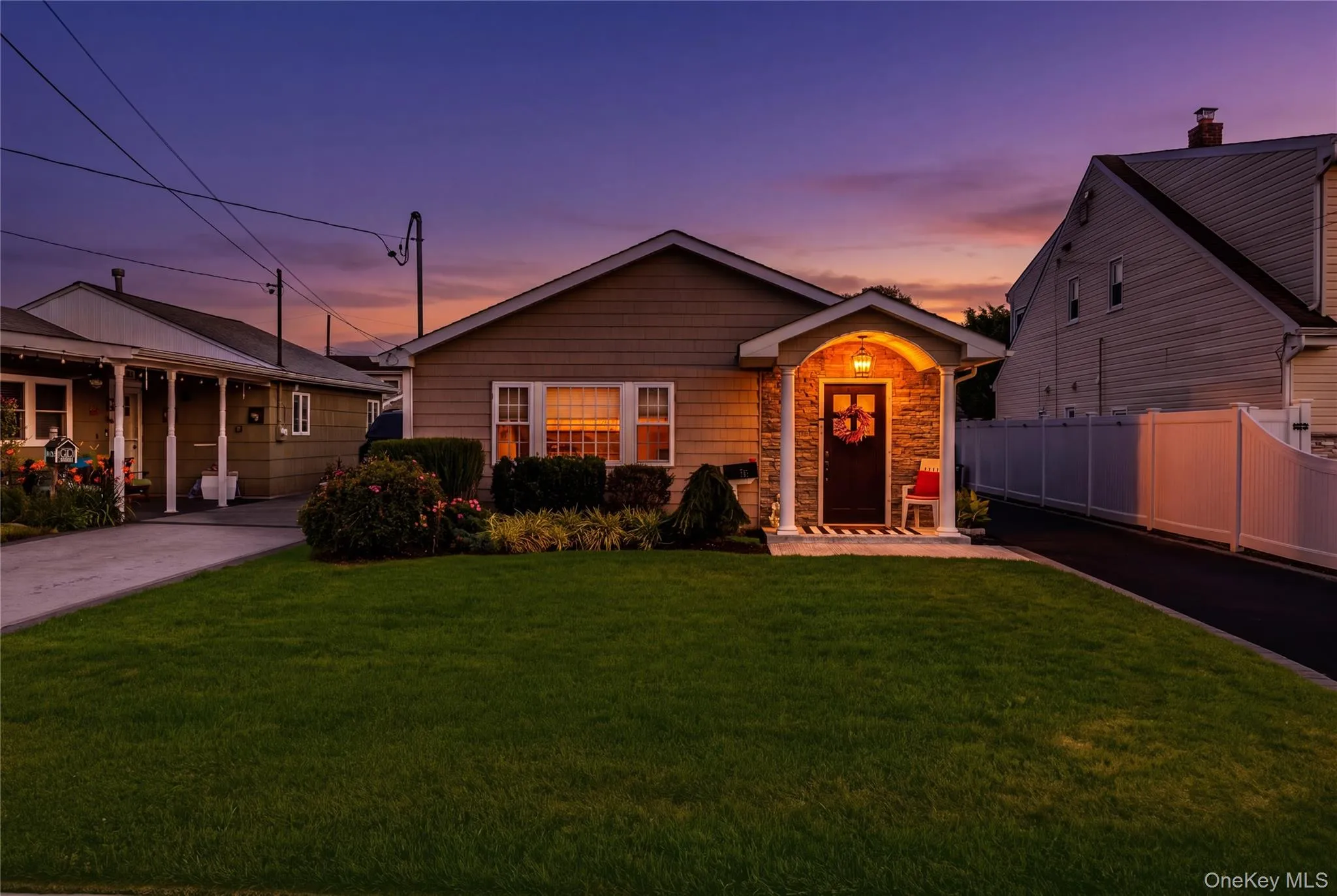 30 Elm Street, Oyster Bay, NY, 3 Bedrooms Bedrooms, 5 Rooms Rooms,1 BathroomBathrooms,Residential,For Rent,Elm,0,1017331 30 Elm Street, Oyster Bay, NY, 3 Bedrooms Bedrooms, 5 Rooms Rooms,1 BathroomBathrooms,Residential,For Rent,Elm,0,1017331