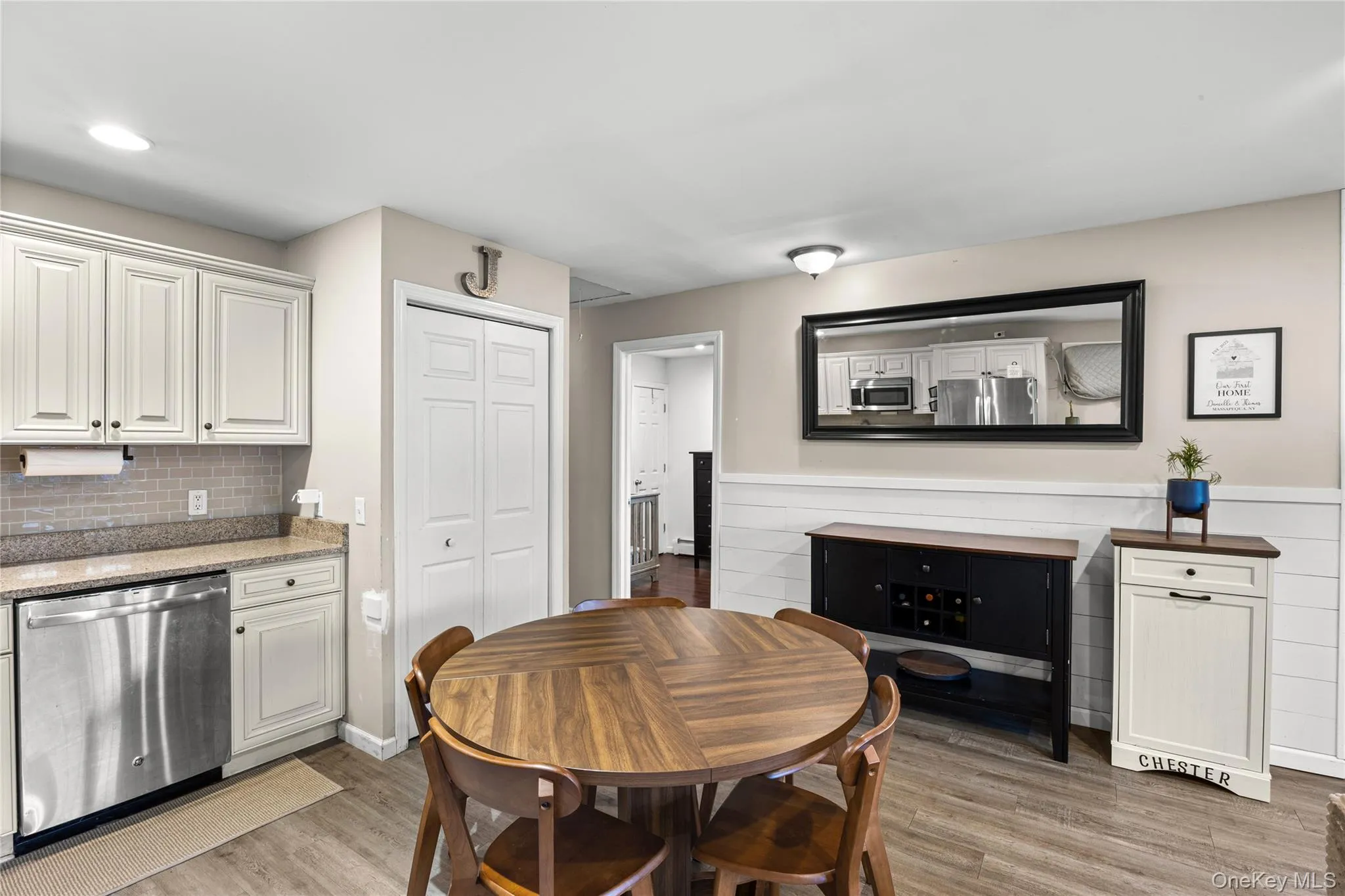 30 Elm Street, Oyster Bay, NY, 3 Bedrooms Bedrooms, 5 Rooms Rooms,1 BathroomBathrooms,Residential,For Rent,Elm,0,1017331 30 Elm Street, Oyster Bay, NY, 3 Bedrooms Bedrooms, 5 Rooms Rooms,1 BathroomBathrooms,Residential,For Rent,Elm,0,1017331