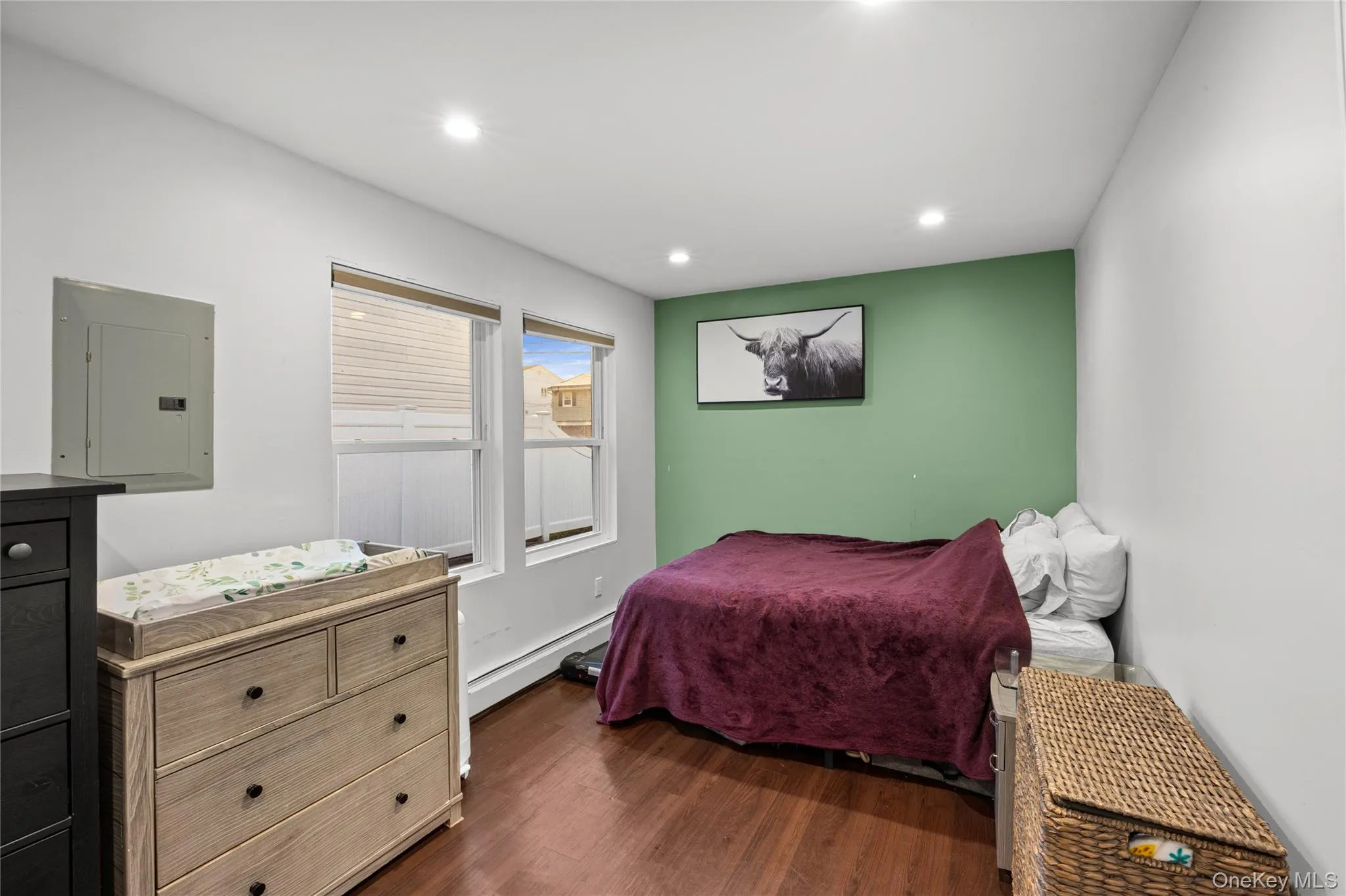 30 Elm Street, Oyster Bay, NY, 3 Bedrooms Bedrooms, 5 Rooms Rooms,1 BathroomBathrooms,Residential,For Rent,Elm,0,1017331 30 Elm Street, Oyster Bay, NY, 3 Bedrooms Bedrooms, 5 Rooms Rooms,1 BathroomBathrooms,Residential,For Rent,Elm,0,1017331