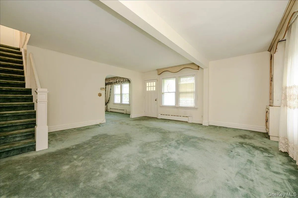 4634 Iris Lane, North Hempstead, NY, 3 Bedrooms Bedrooms, 7 Rooms Rooms,1 BathroomBathrooms,Residential,For Rent,Iris,0,1017337 4634 Iris Lane, North Hempstead, NY, 3 Bedrooms Bedrooms, 7 Rooms Rooms,1 BathroomBathrooms,Residential,For Rent,Iris,0,1017337