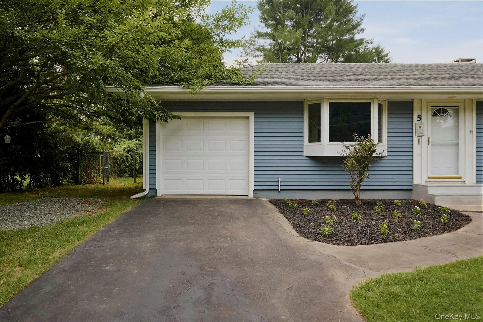 5 Orchard Street, Rhinebeck, NY, 3 Bedrooms Bedrooms, 6 Rooms Rooms,1 BathroomBathrooms,Residential,For Rent,Orchard,0,1017343 5 Orchard Street, Rhinebeck, NY, 3 Bedrooms Bedrooms, 6 Rooms Rooms,1 BathroomBathrooms,Residential,For Rent,Orchard,0,1017343