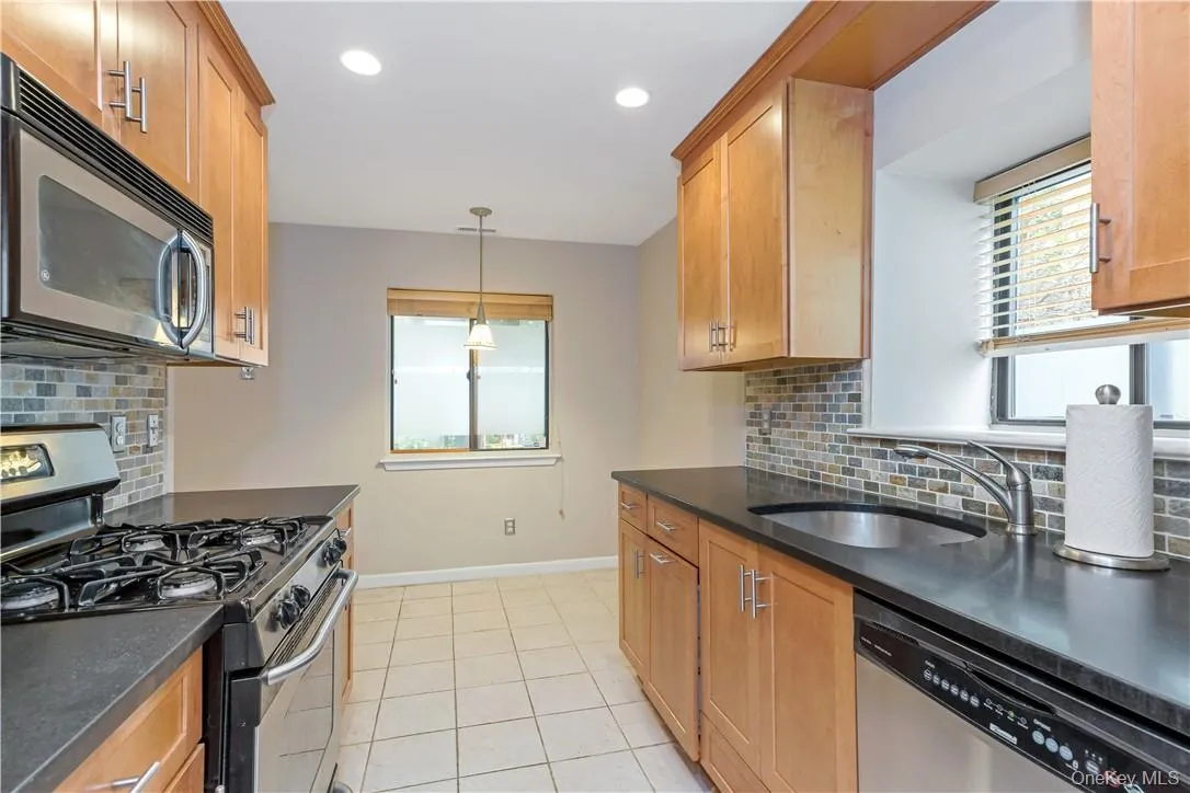 353 Greeley Avenue, New Castle, NY, 2 Bedrooms Bedrooms, 5 Rooms Rooms,2 BathroomsBathrooms,Residential,For Rent,Greeley,0,1017345 353 Greeley Avenue, New Castle, NY, 2 Bedrooms Bedrooms, 5 Rooms Rooms,2 BathroomsBathrooms,Residential,For Rent,Greeley,0,1017345