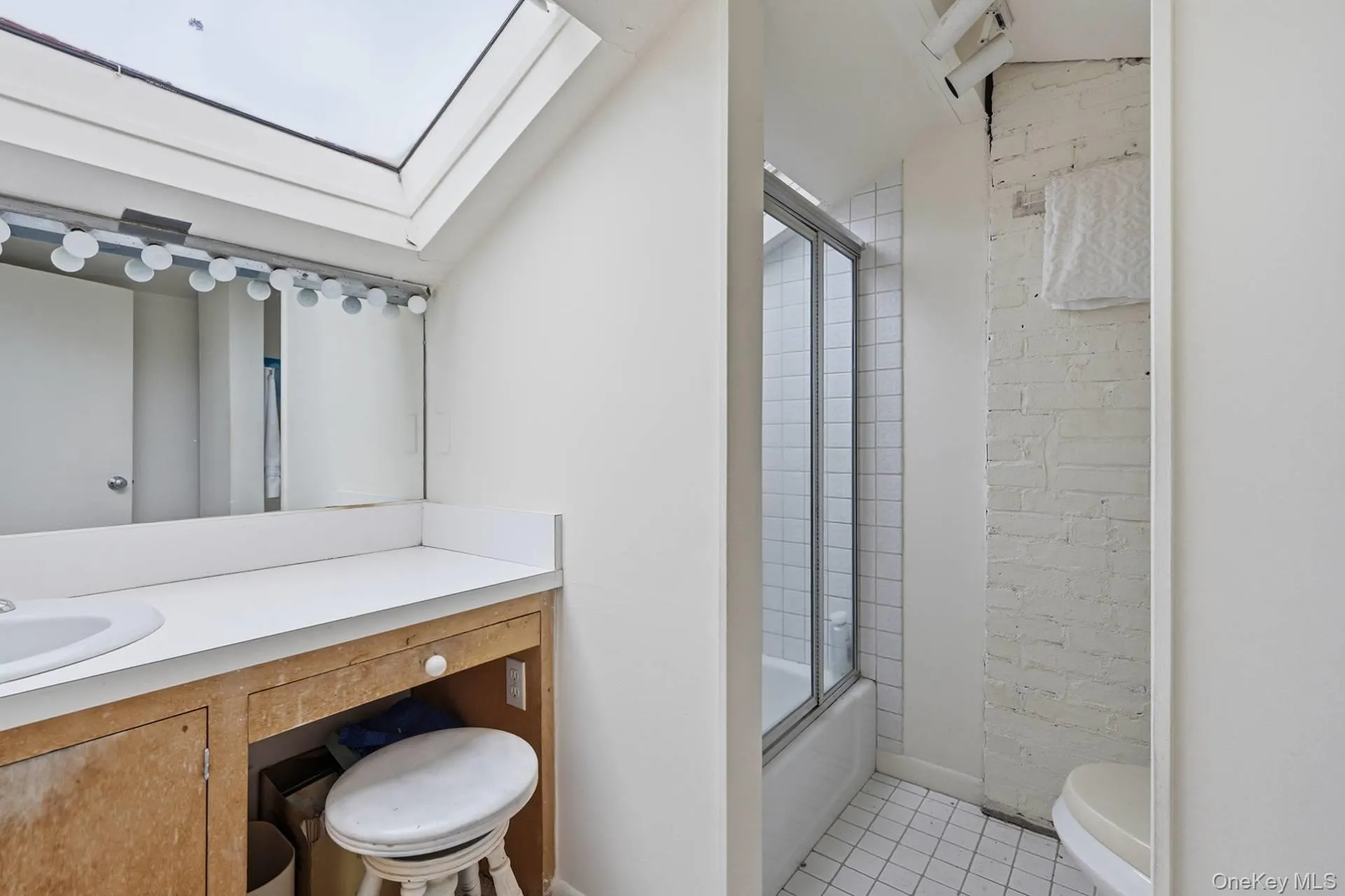 30 Edgemere Drive, Southampton, NY, 3 Bedrooms Bedrooms, 5 Rooms Rooms,2 BathroomsBathrooms,Residential,For Rent,Edgemere,0,1017347 30 Edgemere Drive, Southampton, NY, 3 Bedrooms Bedrooms, 5 Rooms Rooms,2 BathroomsBathrooms,Residential,For Rent,Edgemere,0,1017347