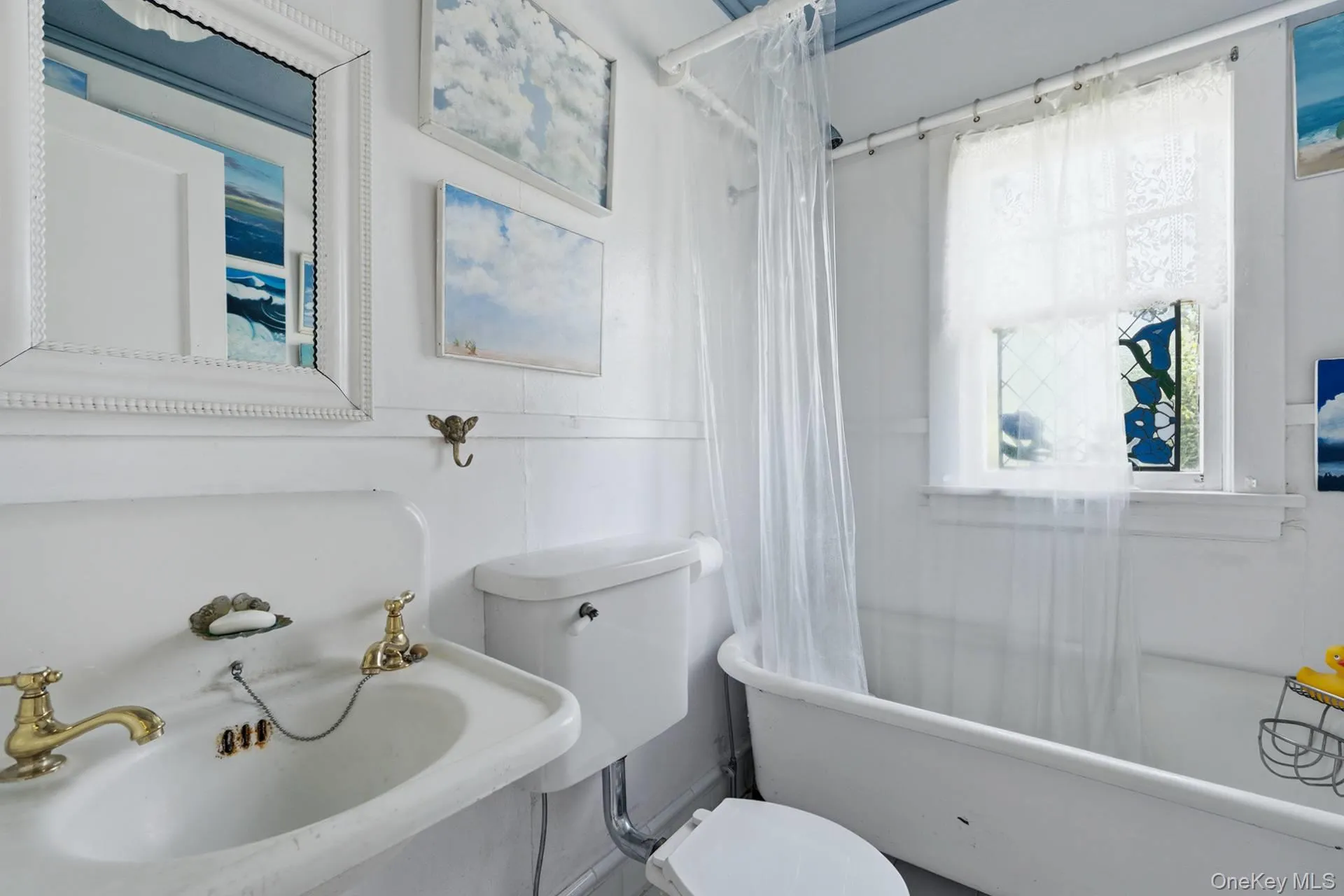 30 Edgemere Drive, Southampton, NY, 3 Bedrooms Bedrooms, 5 Rooms Rooms,2 BathroomsBathrooms,Residential,For Rent,Edgemere,0,1017347 30 Edgemere Drive, Southampton, NY, 3 Bedrooms Bedrooms, 5 Rooms Rooms,2 BathroomsBathrooms,Residential,For Rent,Edgemere,0,1017347