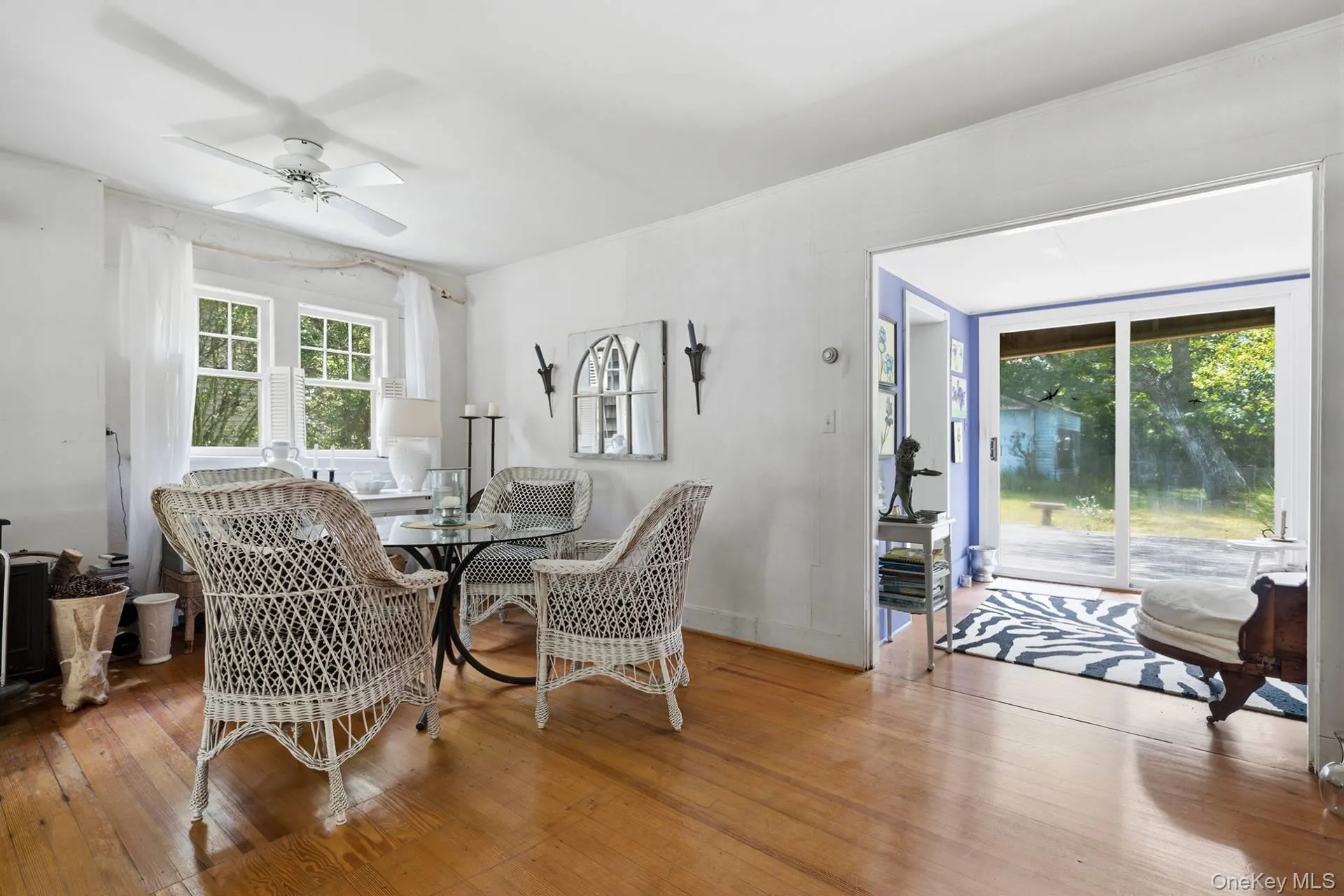 30 Edgemere Drive, Southampton, NY, 3 Bedrooms Bedrooms, 5 Rooms Rooms,2 BathroomsBathrooms,Residential,For Rent,Edgemere,0,1017347 30 Edgemere Drive, Southampton, NY, 3 Bedrooms Bedrooms, 5 Rooms Rooms,2 BathroomsBathrooms,Residential,For Rent,Edgemere,0,1017347