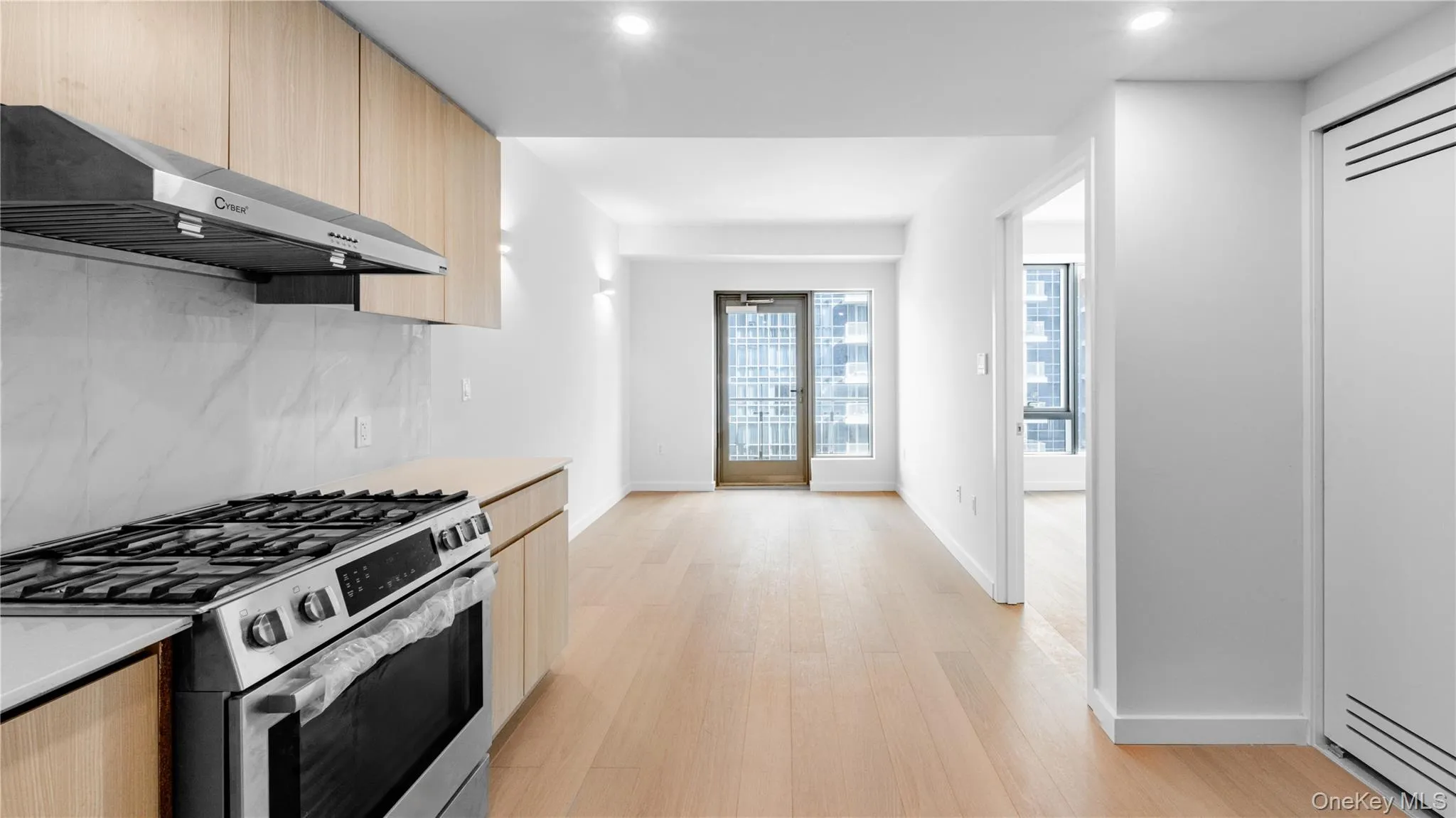 3371 Prince Street, New York, NY, 1 Bedroom Bedrooms, 3 Rooms Rooms,1 BathroomBathrooms,Residential,For Rent,Prince,0,1017355 3371 Prince Street, New York, NY, 1 Bedroom Bedrooms, 3 Rooms Rooms,1 BathroomBathrooms,Residential,For Rent,Prince,0,1017355