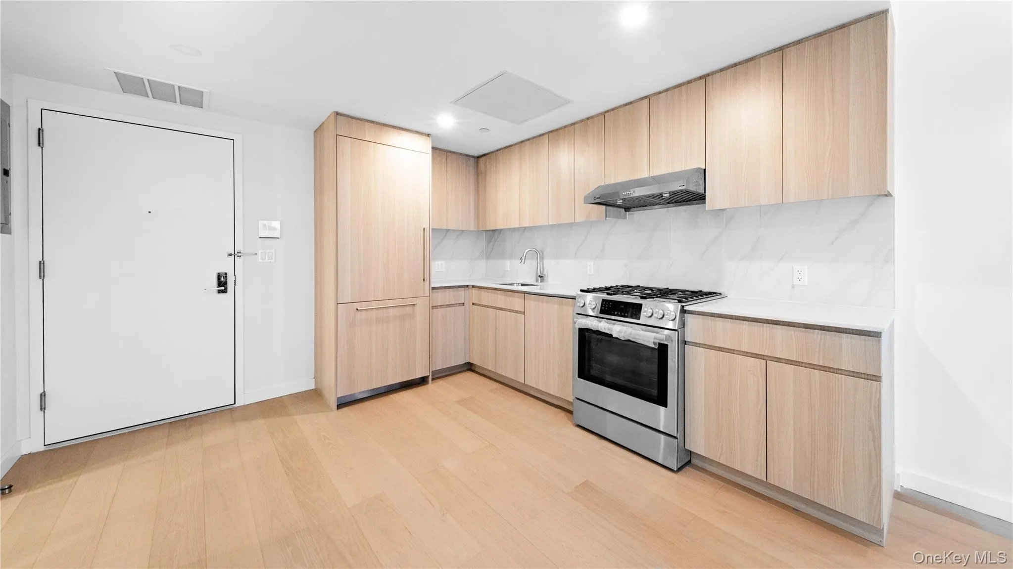 3371 Prince Street, New York, NY, 1 Bedroom Bedrooms, 3 Rooms Rooms,1 BathroomBathrooms,Residential,For Rent,Prince,0,1017355 3371 Prince Street, New York, NY, 1 Bedroom Bedrooms, 3 Rooms Rooms,1 BathroomBathrooms,Residential,For Rent,Prince,0,1017355
