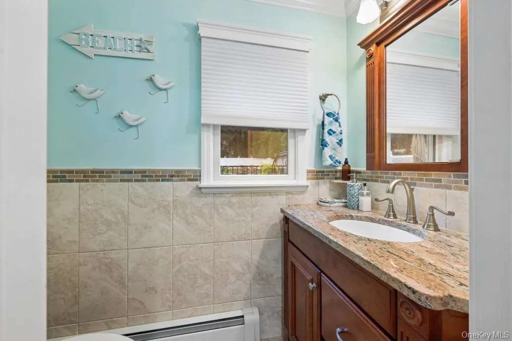 21 Fairoaks Lane, Smithtown, NY, 6 Bedrooms Bedrooms, 10 Rooms Rooms,2 BathroomsBathrooms,Residential,For Rent,Fairoaks,0,KEY1017356 21 Fairoaks Lane, Smithtown, NY, 6 Bedrooms Bedrooms, 10 Rooms Rooms,2 BathroomsBathrooms,Residential,For Rent,Fairoaks,0,KEY1017356