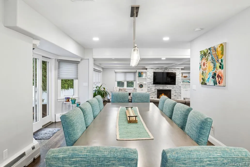 21 Fairoaks Lane, Smithtown, NY, 6 Bedrooms Bedrooms, 10 Rooms Rooms,2 BathroomsBathrooms,Residential,For Rent,Fairoaks,0,KEY1017356 21 Fairoaks Lane, Smithtown, NY, 6 Bedrooms Bedrooms, 10 Rooms Rooms,2 BathroomsBathrooms,Residential,For Rent,Fairoaks,0,KEY1017356