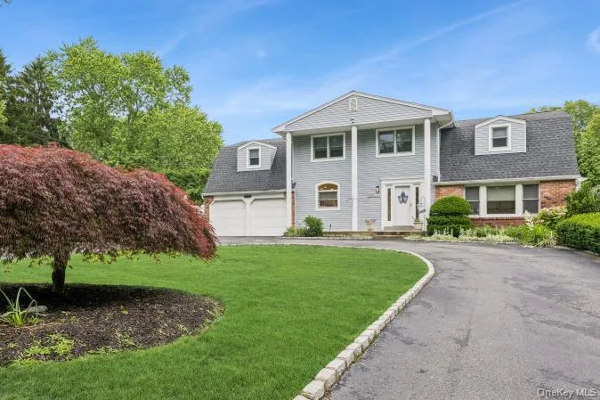 21 Fairoaks Lane, Smithtown, NY, 6 Bedrooms Bedrooms, 10 Rooms Rooms,2 BathroomsBathrooms,Residential,For Rent,Fairoaks,0,KEY1017356 21 Fairoaks Lane, Smithtown, NY, 6 Bedrooms Bedrooms, 10 Rooms Rooms,2 BathroomsBathrooms,Residential,For Rent,Fairoaks,0,KEY1017356