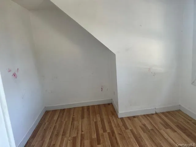 12 Walter Avenue, Oyster Bay, NY, 4 Bedrooms Bedrooms, 8 Rooms Rooms,2 BathroomsBathrooms,Residential,For Rent,Walter,0,KEY1017358 12 Walter Avenue, Oyster Bay, NY, 4 Bedrooms Bedrooms, 8 Rooms Rooms,2 BathroomsBathrooms,Residential,For Rent,Walter,0,KEY1017358