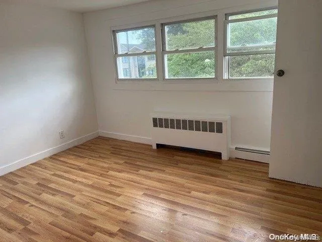 12 Walter Avenue, Oyster Bay, NY, 4 Bedrooms Bedrooms, 8 Rooms Rooms,2 BathroomsBathrooms,Residential,For Rent,Walter,0,KEY1017358 12 Walter Avenue, Oyster Bay, NY, 4 Bedrooms Bedrooms, 8 Rooms Rooms,2 BathroomsBathrooms,Residential,For Rent,Walter,0,KEY1017358