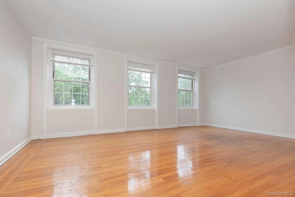 1344 Midland Avenue, Yonkers, NY, 1 Bedroom Bedrooms, 3 Rooms Rooms,1 BathroomBathrooms,Residential,For Rent,Midland,0,KEY1017359 1344 Midland Avenue, Yonkers, NY, 1 Bedroom Bedrooms, 3 Rooms Rooms,1 BathroomBathrooms,Residential,For Rent,Midland,0,KEY1017359