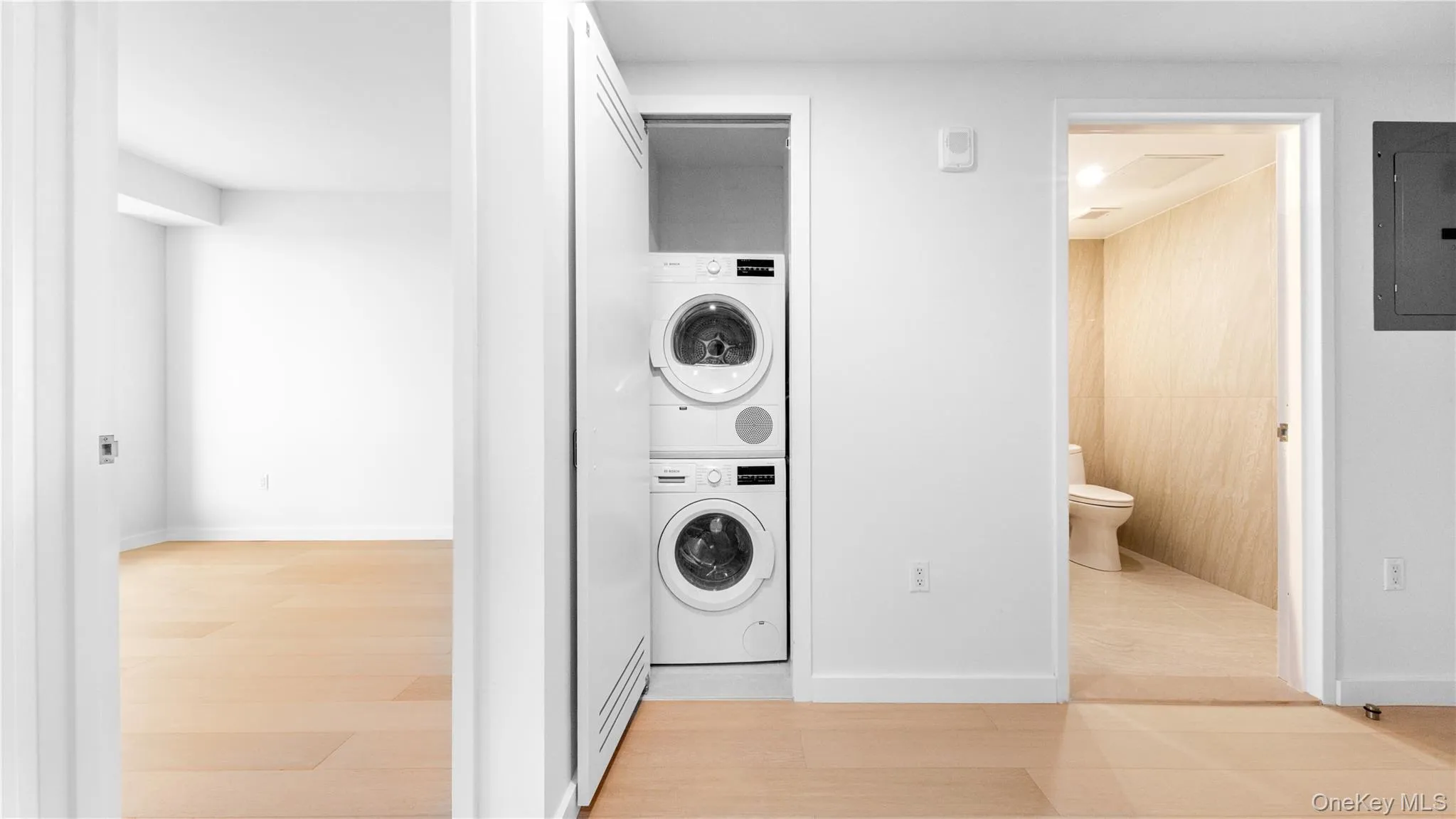 3371 Prince Street, New York, NY, 1 Bedroom Bedrooms, 3 Rooms Rooms,1 BathroomBathrooms,Residential,For Rent,Prince,0,1017360 3371 Prince Street, New York, NY, 1 Bedroom Bedrooms, 3 Rooms Rooms,1 BathroomBathrooms,Residential,For Rent,Prince,0,1017360