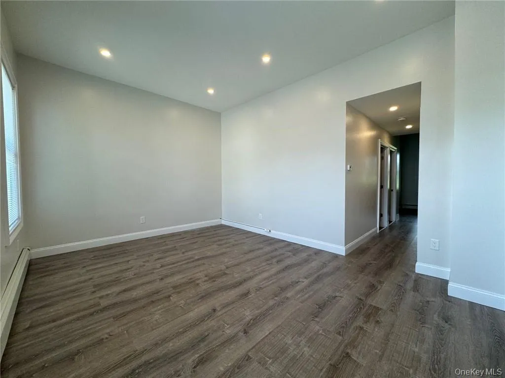 26 Parsons Street, Harrison, NY, 2 Bedrooms Bedrooms, 4 Rooms Rooms,1 BathroomBathrooms,Residential Lease,For Rent,Parsons,0,1017366 26 Parsons Street, Harrison, NY, 2 Bedrooms Bedrooms, 4 Rooms Rooms,1 BathroomBathrooms,Residential Lease,For Rent,Parsons,0,1017366
