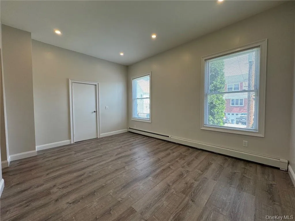 26 Parsons Street, Harrison, NY, 2 Bedrooms Bedrooms, 4 Rooms Rooms,1 BathroomBathrooms,Residential Lease,For Rent,Parsons,0,1017366 26 Parsons Street, Harrison, NY, 2 Bedrooms Bedrooms, 4 Rooms Rooms,1 BathroomBathrooms,Residential Lease,For Rent,Parsons,0,1017366