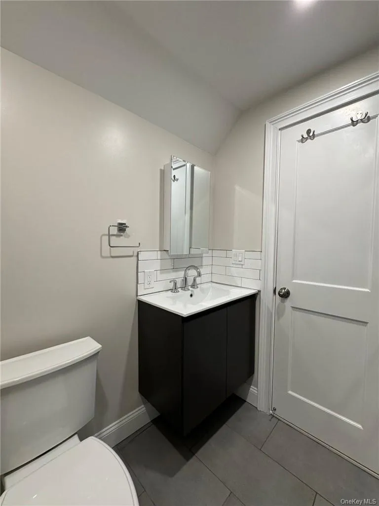 26 Parsons Street, Harrison, NY, 2 Bedrooms Bedrooms, 4 Rooms Rooms,1 BathroomBathrooms,Residential Lease,For Rent,Parsons,0,1017366 26 Parsons Street, Harrison, NY, 2 Bedrooms Bedrooms, 4 Rooms Rooms,1 BathroomBathrooms,Residential Lease,For Rent,Parsons,0,1017366