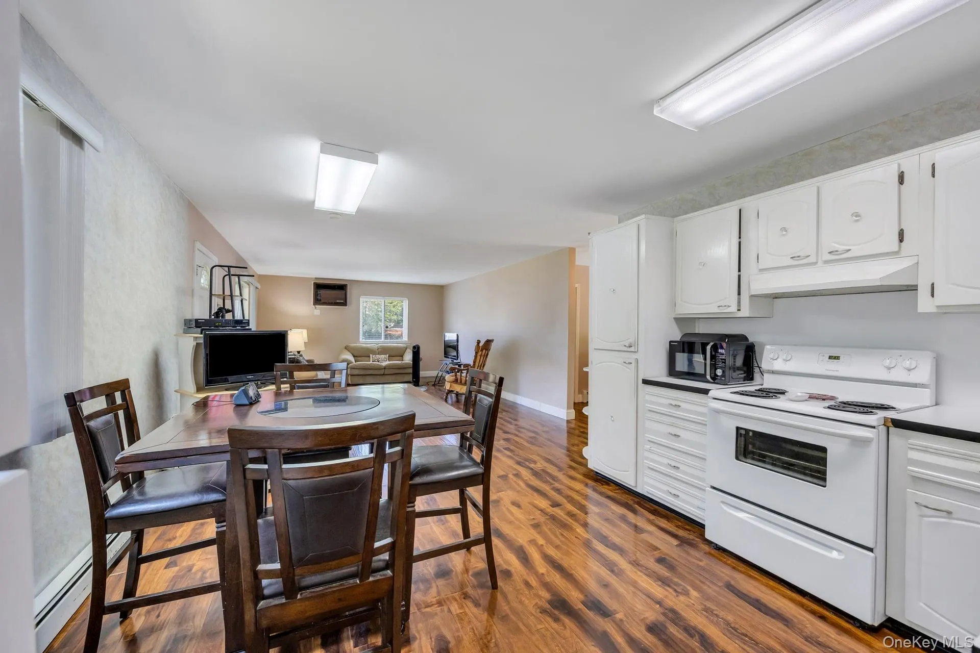 9 Daniel Court, Brookhaven, NY, 3 Bedrooms Bedrooms, 5 Rooms Rooms,2 BathroomsBathrooms,Residential,For Rent,Daniel,0,1017367 9 Daniel Court, Brookhaven, NY, 3 Bedrooms Bedrooms, 5 Rooms Rooms,2 BathroomsBathrooms,Residential,For Rent,Daniel,0,1017367